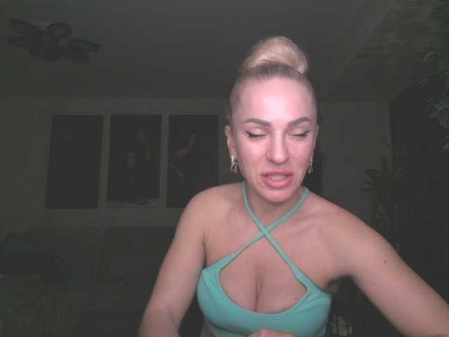 annamari1563's BongaCams show and profile