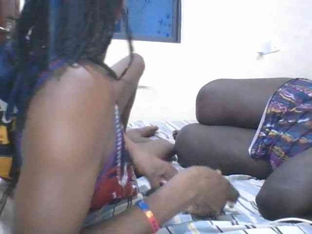Extreme-curvyteam webcam