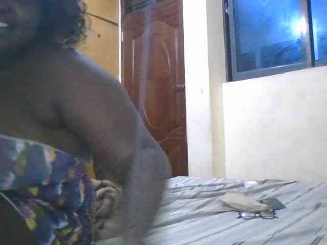 Extreme-curvyteam webcam