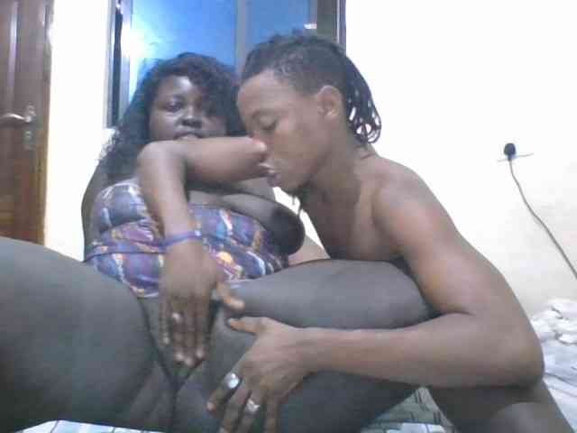 Extreme-curvyteam webcam
