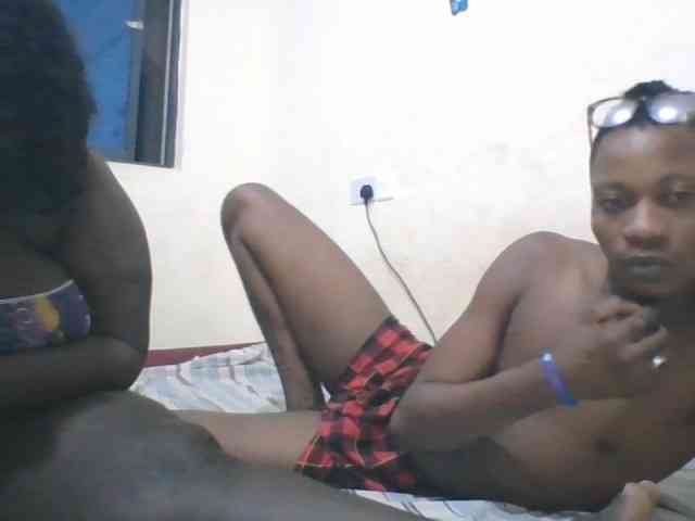 Extreme-curvyteam webcam