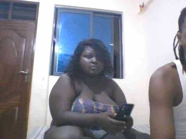 Extreme-curvyteam webcam