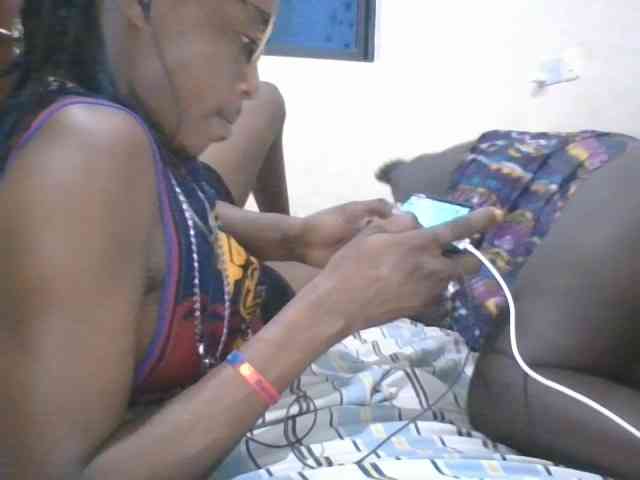 Extreme-curvyteam webcam