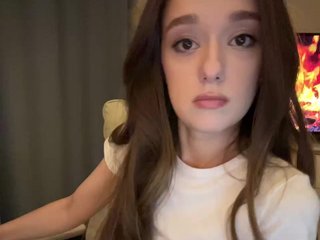 YMNICHKA Porn Show