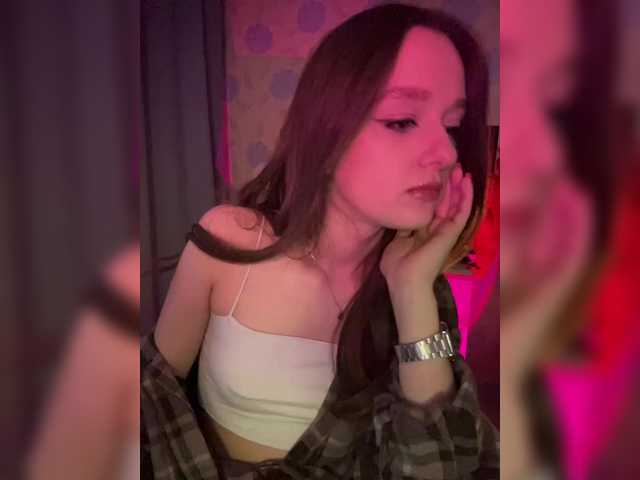 ymnichka's BongaCams show and profile