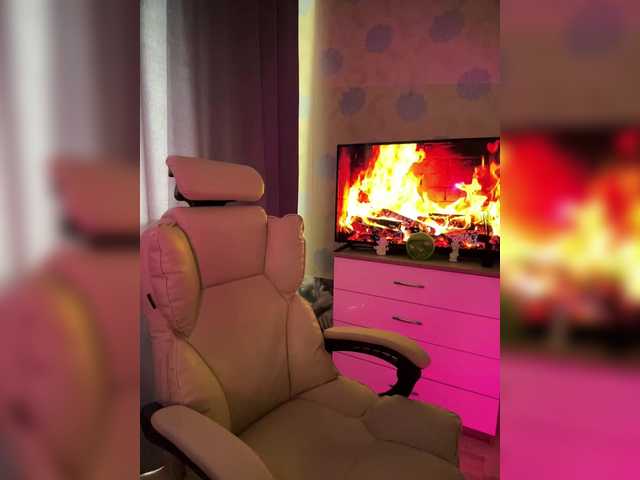 ymnichka's BongaCams show and profile