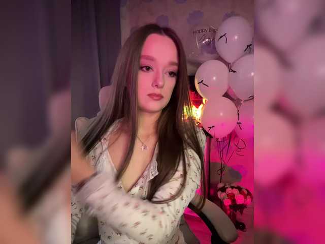 ymnichka's BongaCams show and profile