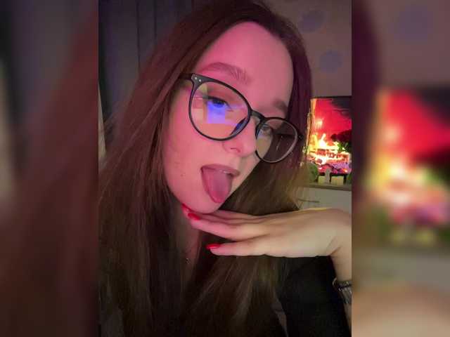 ymnichka from BongaCams