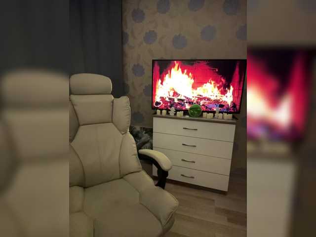 ymnichka from BongaCams