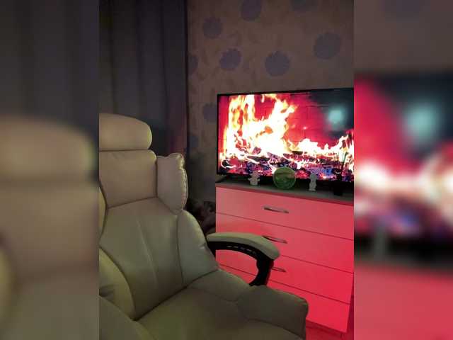 ymnichka's BongaCams show and profile