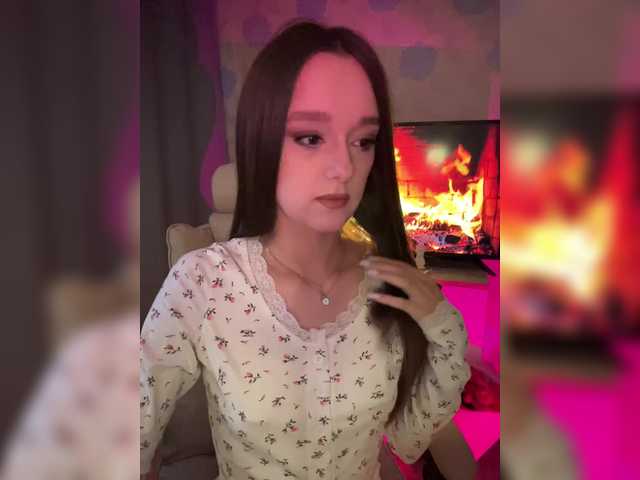 ymnichka — #nonude hi, my name is valeria  please support me in top-100! lovense works from 2 tks. @remain for my birthday 0321  