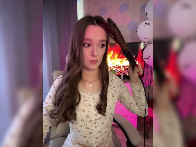 ymnichka's BongaCams show and profile