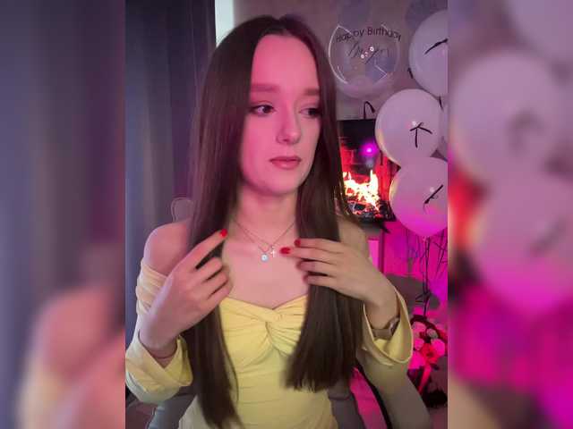 ymnichka's BongaCams show and profile