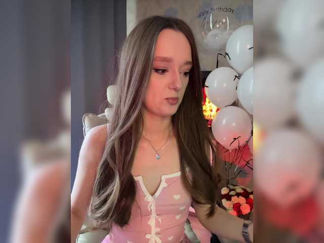 le modèle ymnichka est en webcam porno dans un show sur le site bongacams, il possède les tags suivants: White/Caucasian,Brunette,Shaved