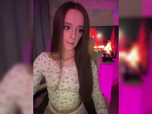 ymnichka's BongaCams show and profile