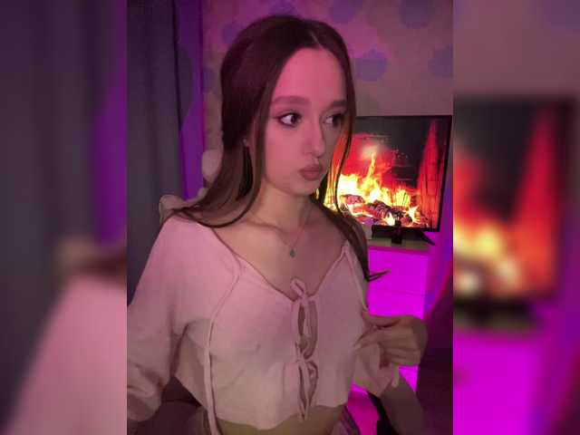 ymnichka's BongaCams show and profile