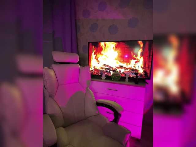 ymnichka's BongaCams show and profile