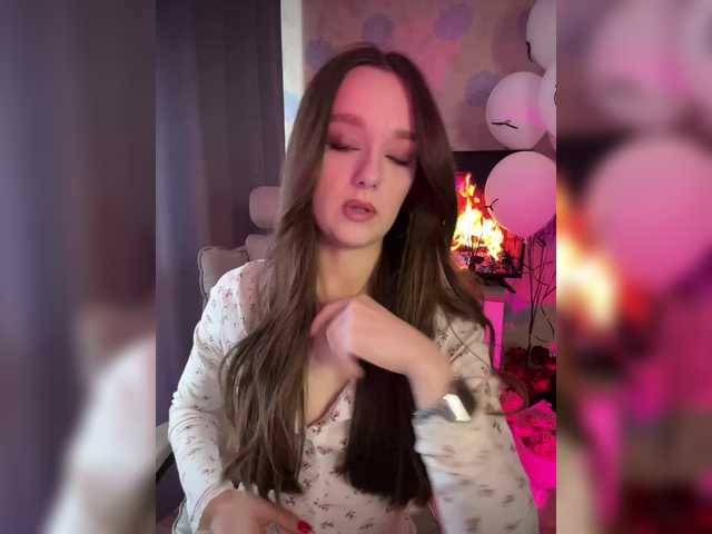 ymnichka's BongaCams show and profile