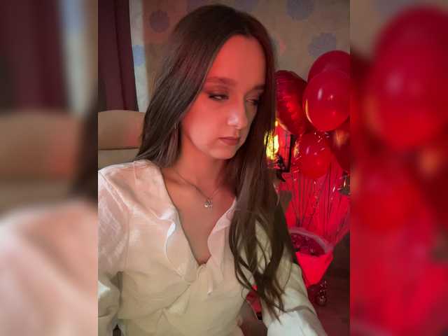 ymnichka — #nonude hi, my name is valeria  please support me in top-100! lovense works from 2 tks. @remain for my birthday 0321  