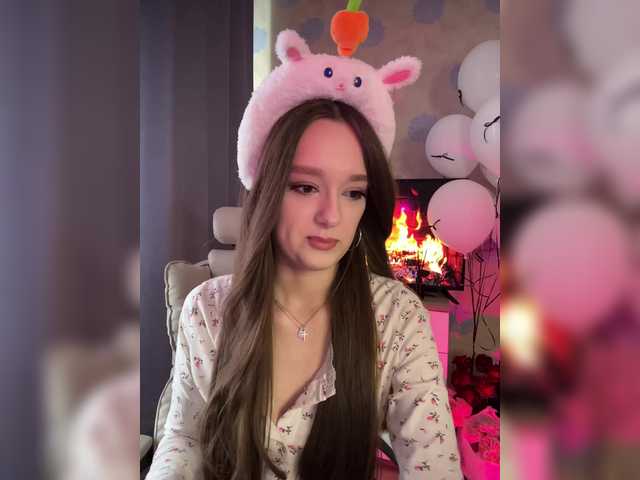 ymnichka's BongaCams show and profile