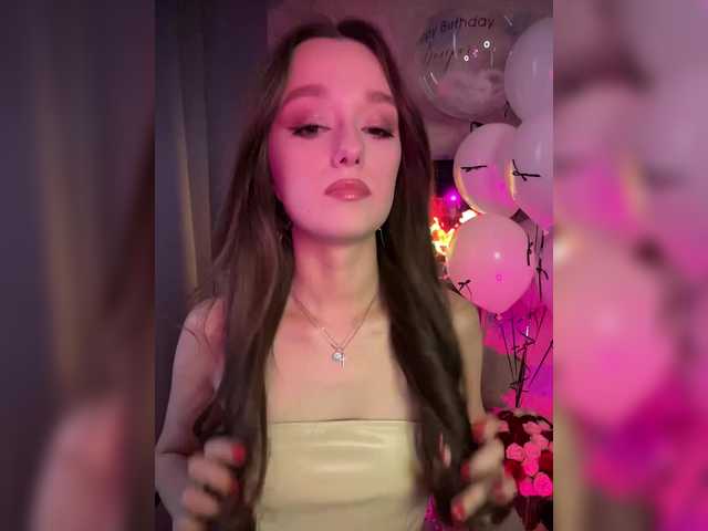 ymnichka's BongaCams show and profile