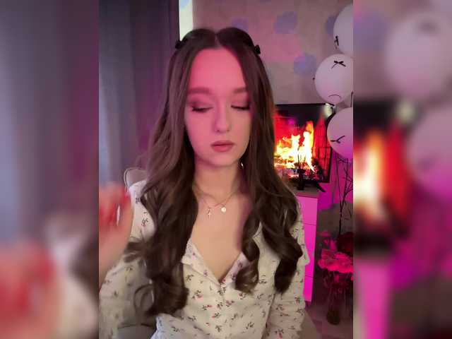 ymnichka's BongaCams show and profile