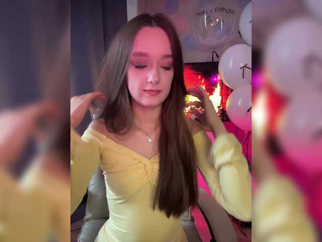 le modèle ymnichka est en webcam porno dans un show sur le site bongacams, il possède les tags suivants: White/Caucasian,Brunette,Shaved