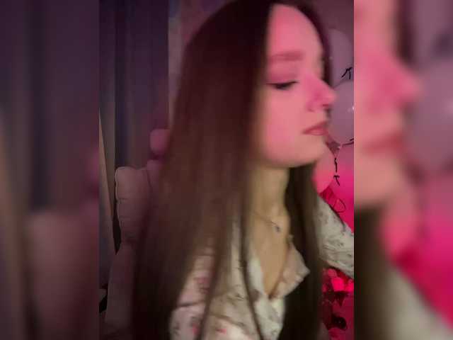 ymnichka's BongaCams show and profile