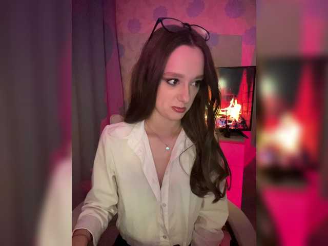 ymnichka's BongaCams show and profile