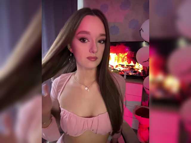 ymnichka's BongaCams show and profile