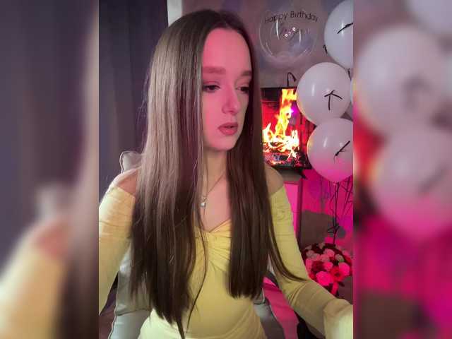 ymnichka's BongaCams show and profile