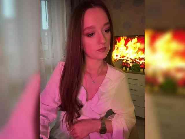 ymnichka Live Webcam on BongaCams