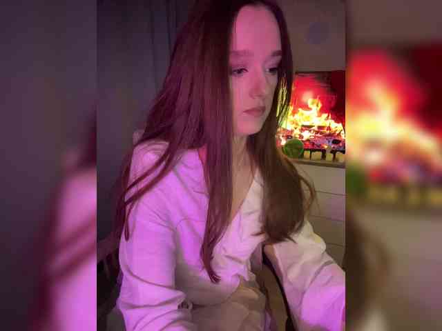 ymnichka Live Webcam on BongaCams