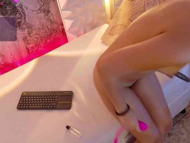 Saritabunny webcam