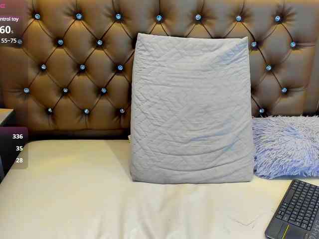 Saritabunny webcam