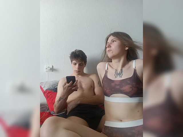  ShowMeMemasiki chat room