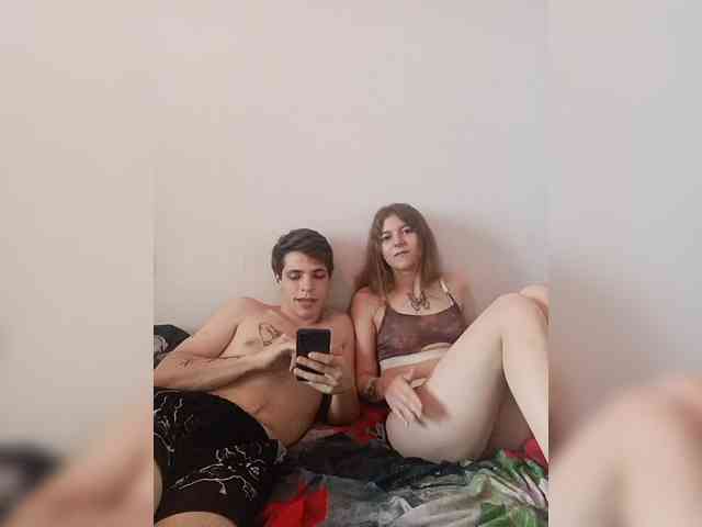 HornyLadyAndAndrey webcam
