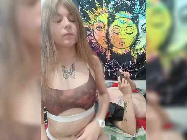 live amateur porn ShowMeMemasiki