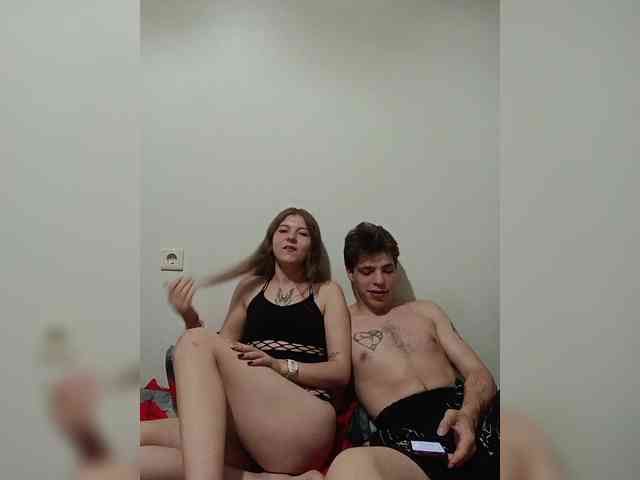 ShowMeMemasiki webcam