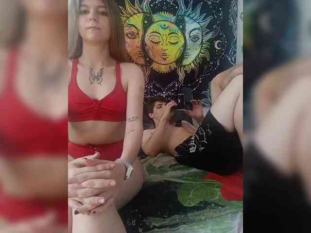 HornyLadyAndAndrey webcam