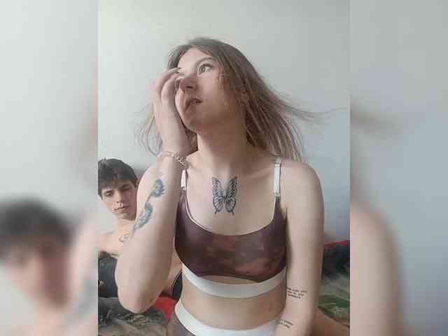 naked livechat ShowMeMemasiki