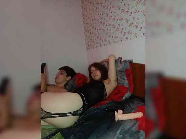 HornyLadyAndAndrey webcam