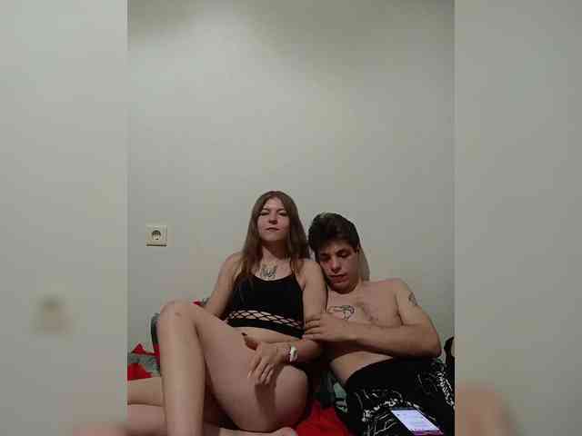 ShowMeMemasiki webcam