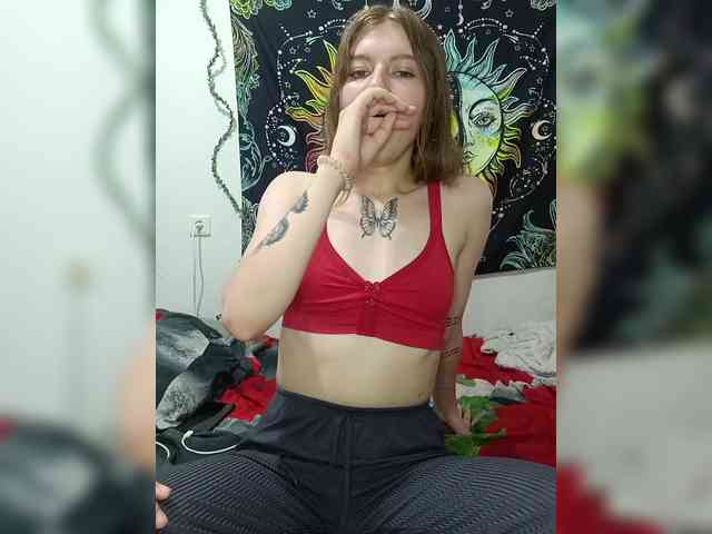 HornyLadyAndAndrey webcam