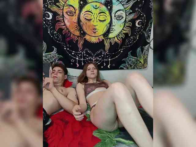HornyLadyAndAndrey webcam