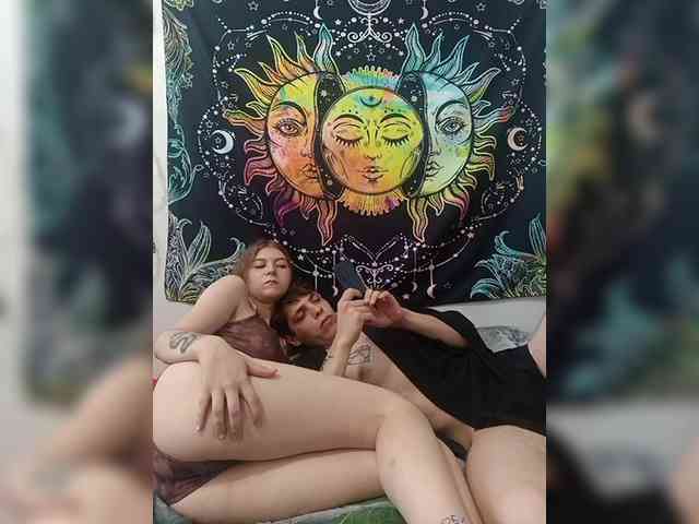 HornyLadyAndAndrey webcam