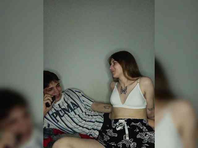 ShowMeMemasiki webcam