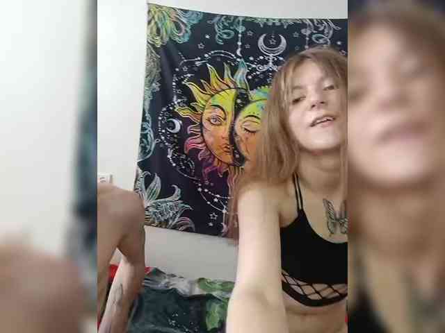 live sex cam porn ShowMeMemasiki