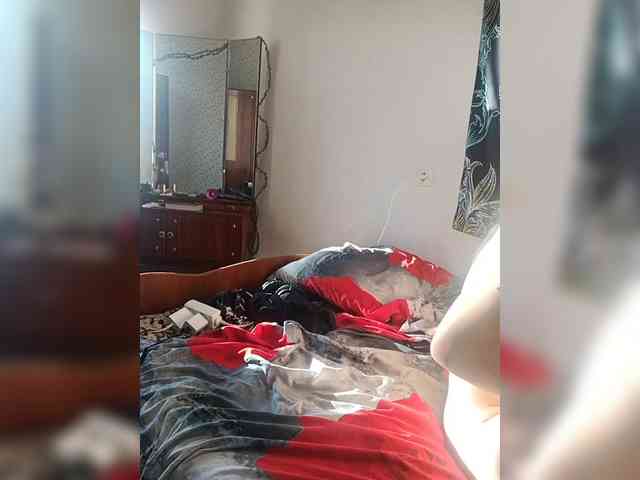 HornyLadyAndAndrey webcam