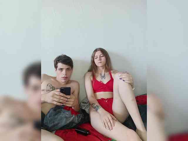 ShowMeMemasiki webcam